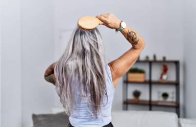 'Stuck' Stem Cells May Cause Hair to Turn Grey
