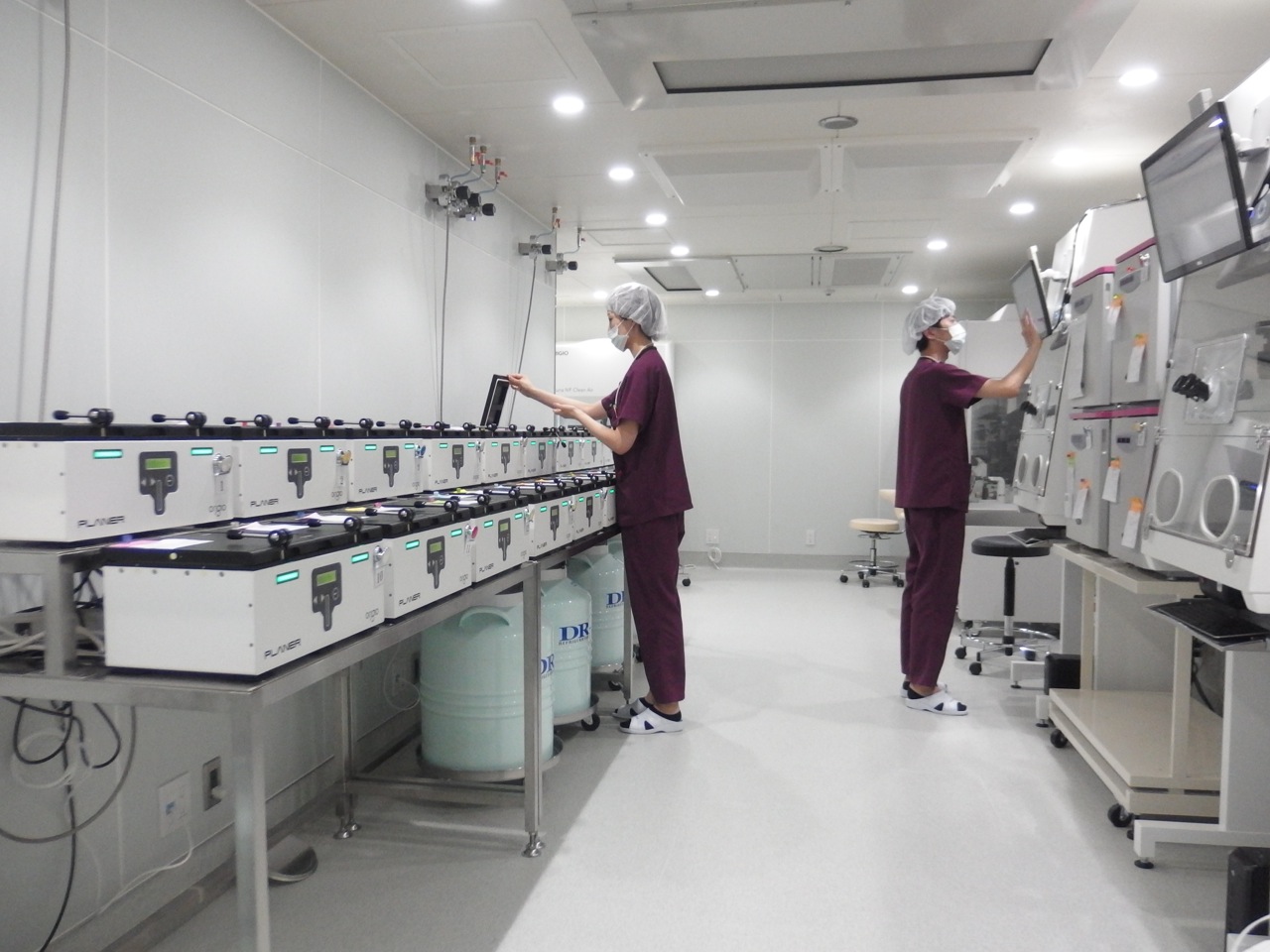 Incubators in the Reproduction Clinic Osaka